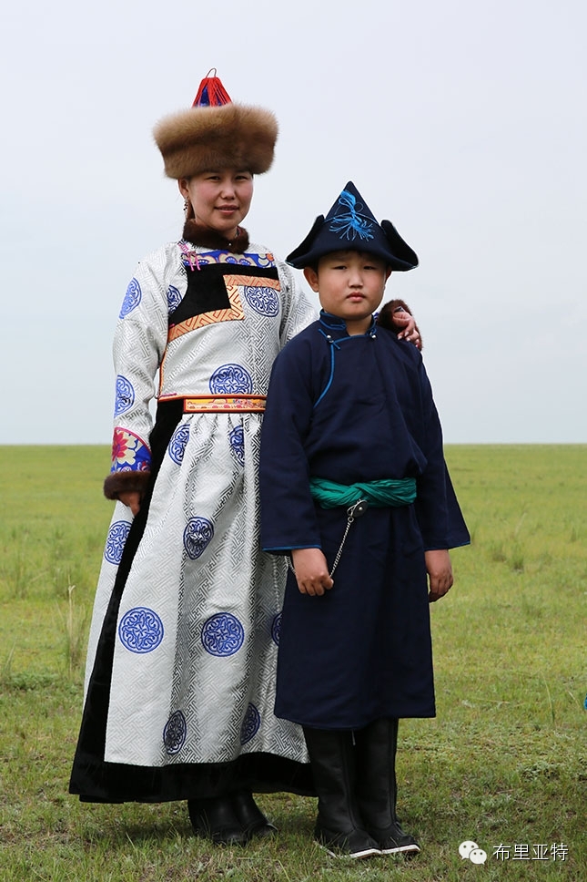 布里亚特蒙古服饰表演团