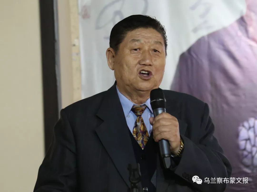 《蒙古文化魂宝——巴图巴雅尔蒙古文书法展》在呼和浩特举办 第12张