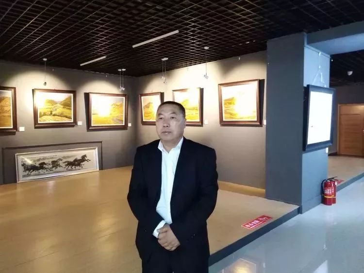 庆祝新中国成立70周年内蒙古美术名家作品巡展开展！ 第45张