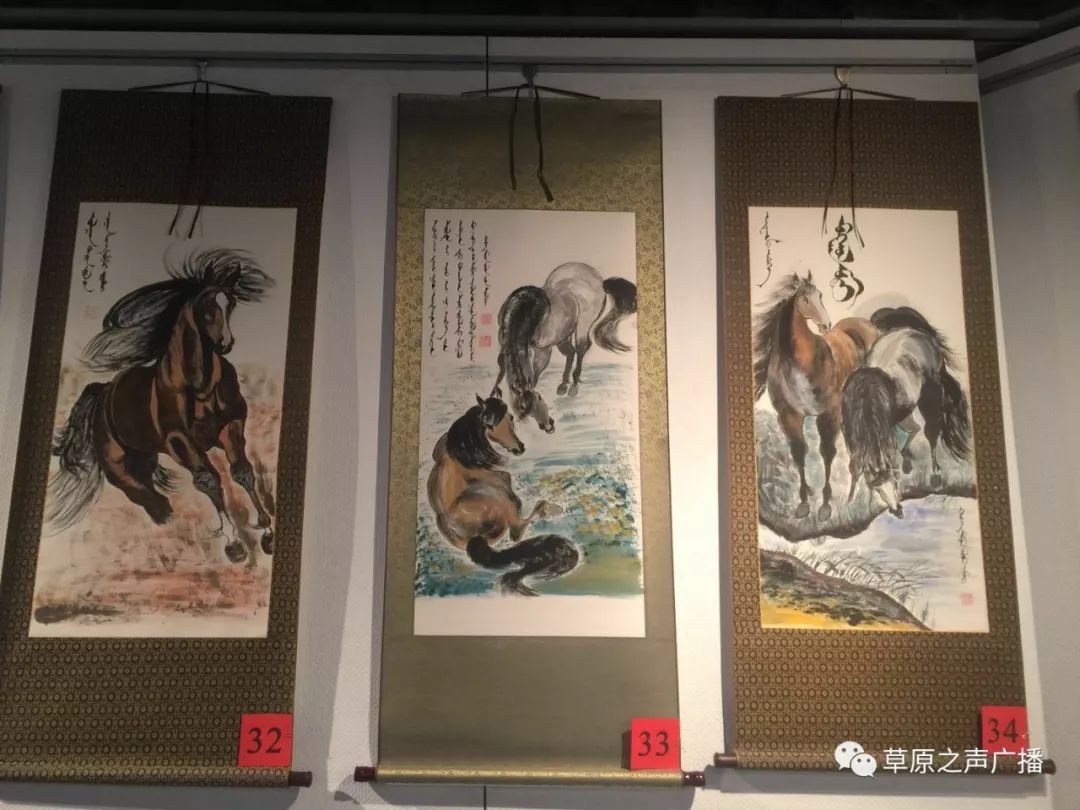 查干森布尔蒙古文书法,绘画展在呼和浩特开展 第28张 查干森布尔蒙古文书法,绘画展在呼和浩特开展 第28张