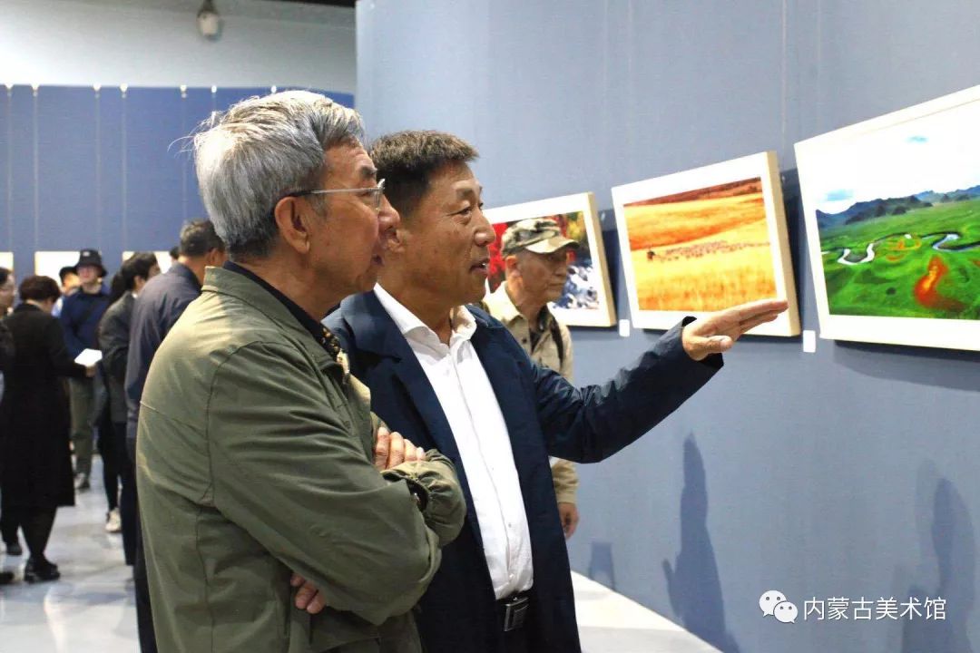 展览现场 ▎庆祝中华人民共和国成立七十周年“亮丽内蒙古,净土呼伦贝尔”——达斡尔族摄影家郭伟忠先生师生摄影作品展 第5张 展览现场 ▎庆祝中华人民共和国成立七十周年“亮丽内蒙古,净土呼伦贝尔”——达斡尔族摄影家郭伟忠先生师生摄影作品展 第5张