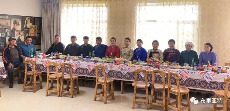 【蒙古影像】今夏的布里亚特传统婚礼拉开帷幕 第24张 【蒙古影像】今夏的布里亚特传统婚礼拉开帷幕 第24张