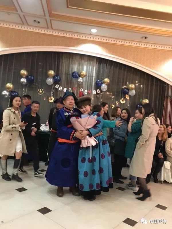 【蒙古影像】今夏的布里亚特传统婚礼拉开帷幕 第36张 【蒙古影像】今夏的布里亚特传统婚礼拉开帷幕 第36张