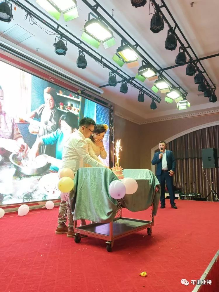 【蒙古影像】今夏的布里亚特传统婚礼拉开帷幕 第38张 【蒙古影像】今夏的布里亚特传统婚礼拉开帷幕 第38张