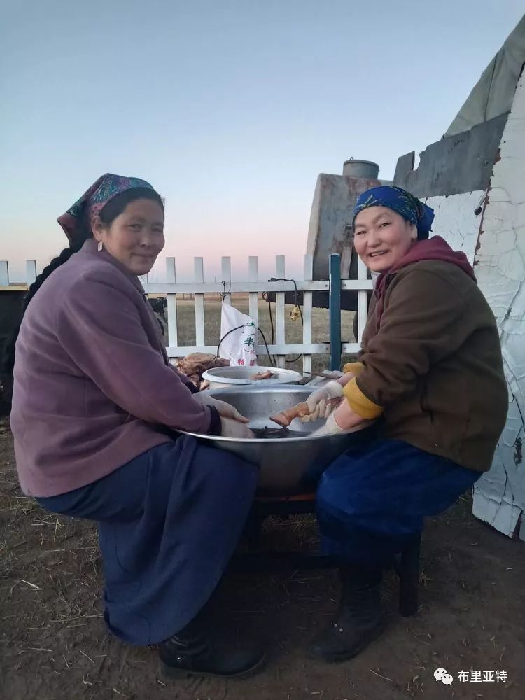 【蒙古影像】今夏的布里亚特传统婚礼拉开帷幕 第48张 【蒙古影像】今夏的布里亚特传统婚礼拉开帷幕 第48张
