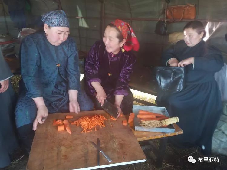 【蒙古影像】今夏的布里亚特传统婚礼拉开帷幕 第51张 【蒙古影像】今夏的布里亚特传统婚礼拉开帷幕 第51张