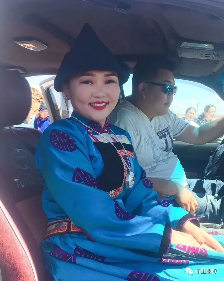 【蒙古影像】今夏的布里亚特传统婚礼拉开帷幕 第64张 【蒙古影像】今夏的布里亚特传统婚礼拉开帷幕 第64张