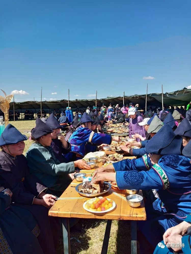 【蒙古影像】今夏的布里亚特传统婚礼拉开帷幕 第82张 【蒙古影像】今夏的布里亚特传统婚礼拉开帷幕 第82张