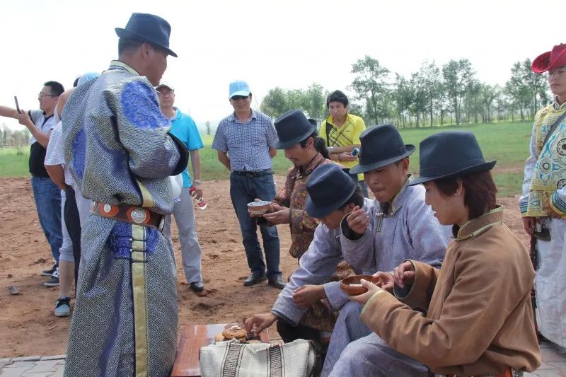 你所不知道的鄂尔多斯婚礼 第3张 你所不知道的鄂尔多斯婚礼 第3张