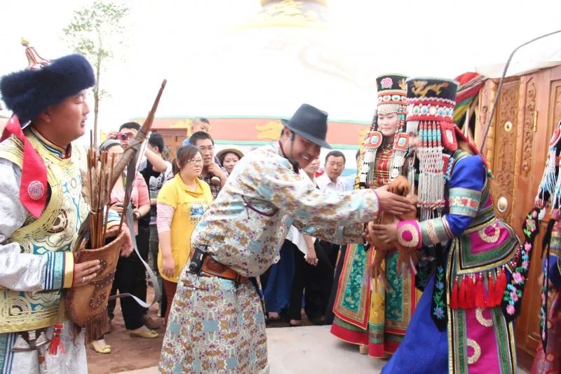 你所不知道的鄂尔多斯婚礼 第8张 你所不知道的鄂尔多斯婚礼 第8张