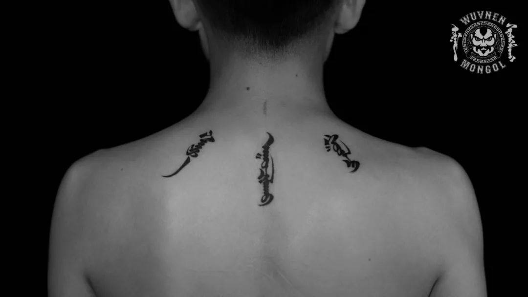 「無南刺青」盛夏来袭 除了花衬衫 我们还需要一个与众不同的蒙古刺青! 第11张 「無南刺青」盛夏来袭 除了花衬衫 我们还需要一个与众不同的蒙古刺青! 第11张