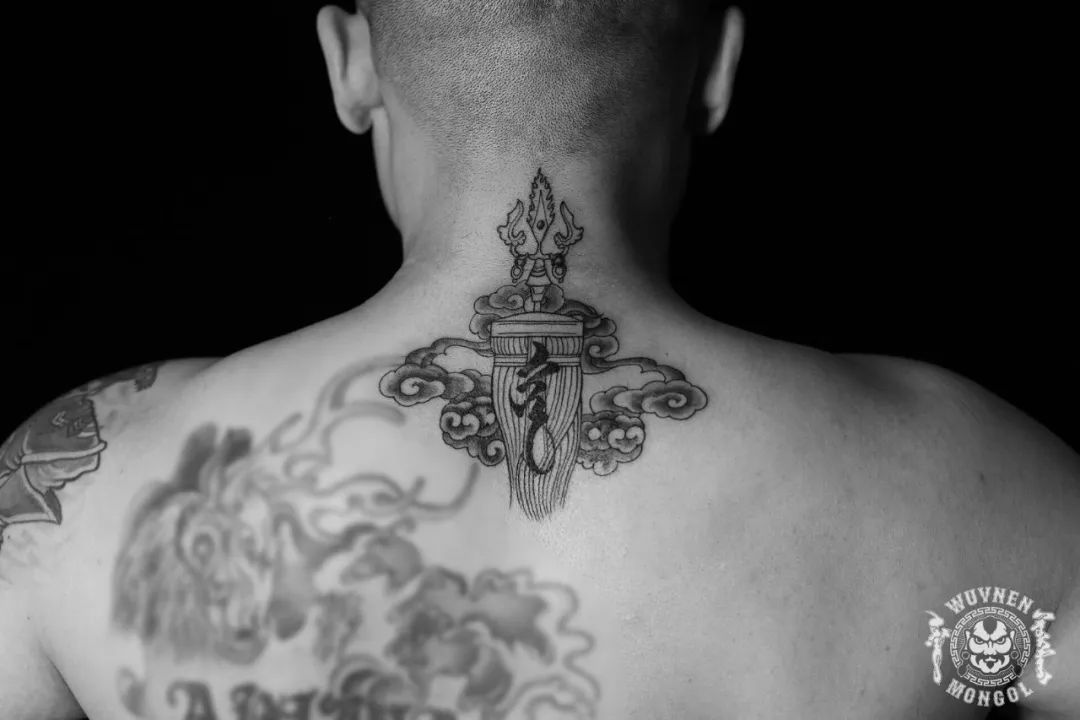 「無南刺青」盛夏来袭 除了花衬衫 我们还需要一个与众不同的蒙古刺青! 第32张 「無南刺青」盛夏来袭 除了花衬衫 我们还需要一个与众不同的蒙古刺青! 第32张