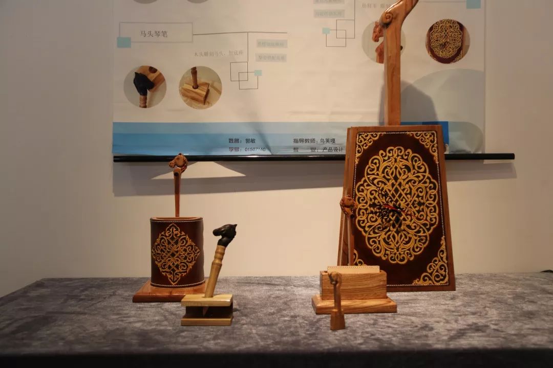 内蒙古大学创业学院与蒙古国高校联合举办设计艺术展 第11张 内蒙古大学创业学院与蒙古国高校联合举办设计艺术展 第11张