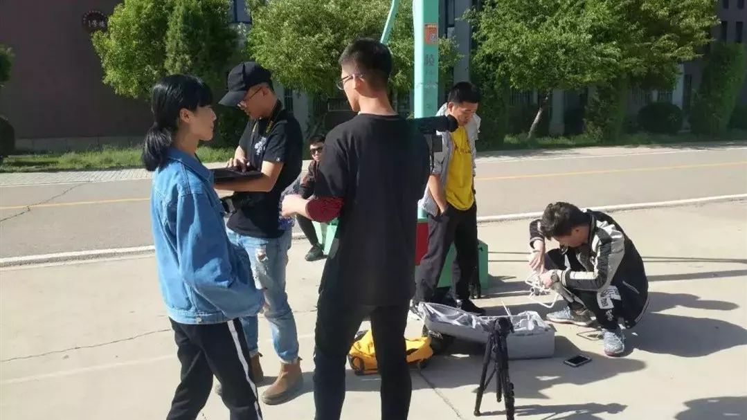 内蒙古大学创业学院与蒙古国高校联合举办设计艺术展 第20张 内蒙古大学创业学院与蒙古国高校联合举办设计艺术展 第20张