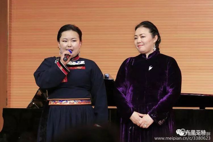 名师出高徒 | 记2016级呼伦贝尔民谣传承班音乐会 第5张 名师出高徒 | 记2016级呼伦贝尔民谣传承班音乐会 第5张