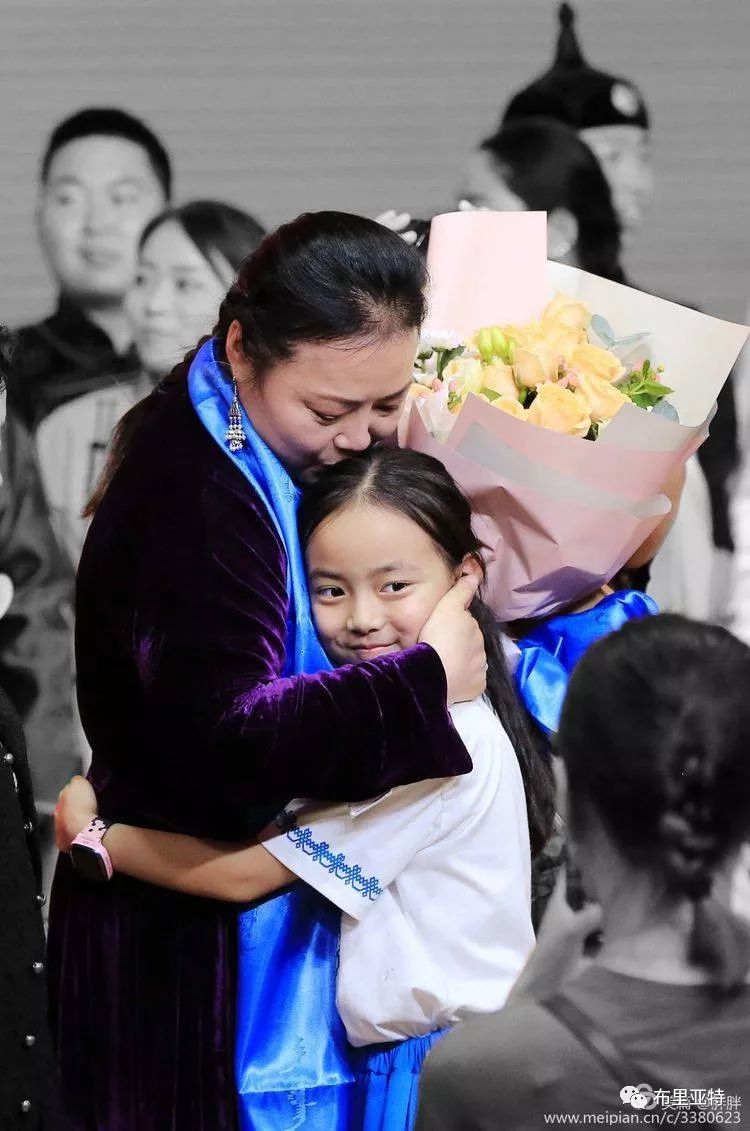 名师出高徒 | 记2016级呼伦贝尔民谣传承班音乐会 第6张 名师出高徒 | 记2016级呼伦贝尔民谣传承班音乐会 第6张