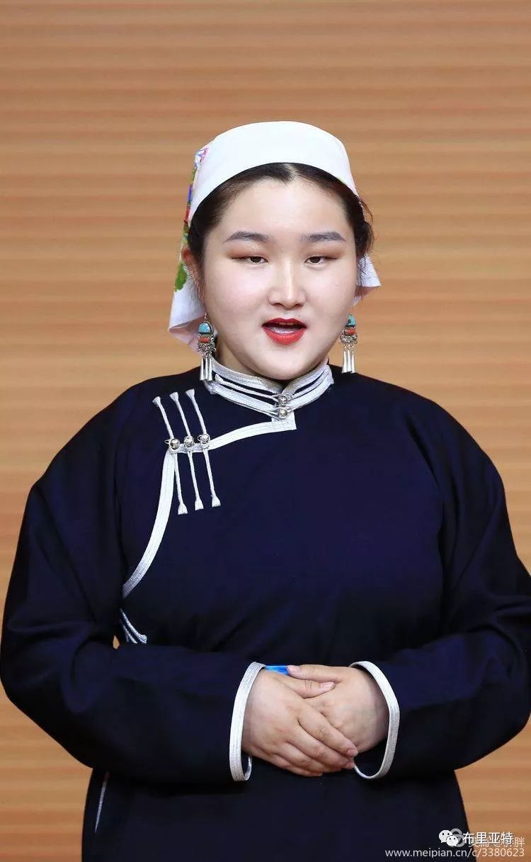 名师出高徒 | 记2016级呼伦贝尔民谣传承班音乐会 第15张 名师出高徒 | 记2016级呼伦贝尔民谣传承班音乐会 第15张