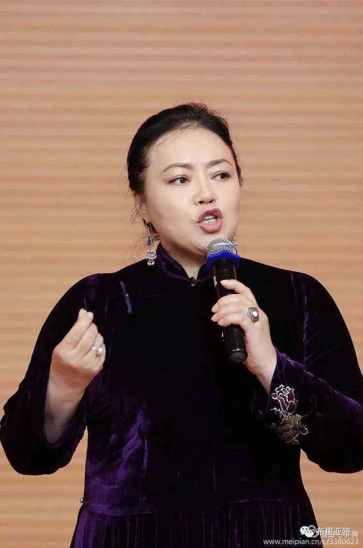 名师出高徒 | 记2016级呼伦贝尔民谣传承班音乐会 第23张 名师出高徒 | 记2016级呼伦贝尔民谣传承班音乐会 第23张