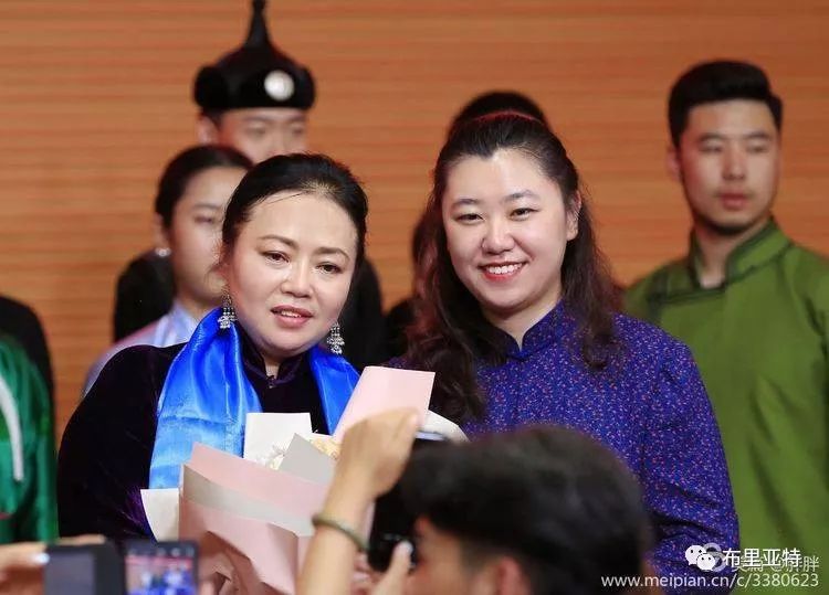 名师出高徒 | 记2016级呼伦贝尔民谣传承班音乐会 第39张 名师出高徒 | 记2016级呼伦贝尔民谣传承班音乐会 第39张