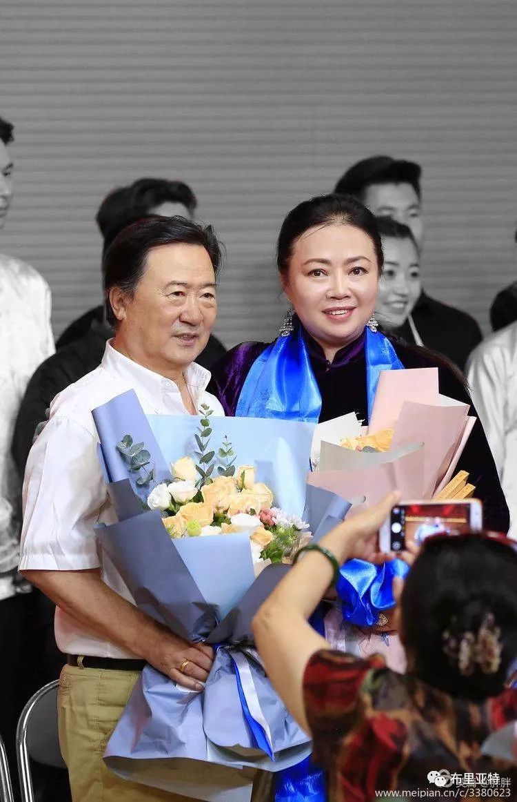 名师出高徒 | 记2016级呼伦贝尔民谣传承班音乐会 第40张 名师出高徒 | 记2016级呼伦贝尔民谣传承班音乐会 第40张