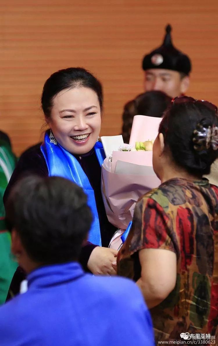 名师出高徒 | 记2016级呼伦贝尔民谣传承班音乐会 第42张 名师出高徒 | 记2016级呼伦贝尔民谣传承班音乐会 第42张