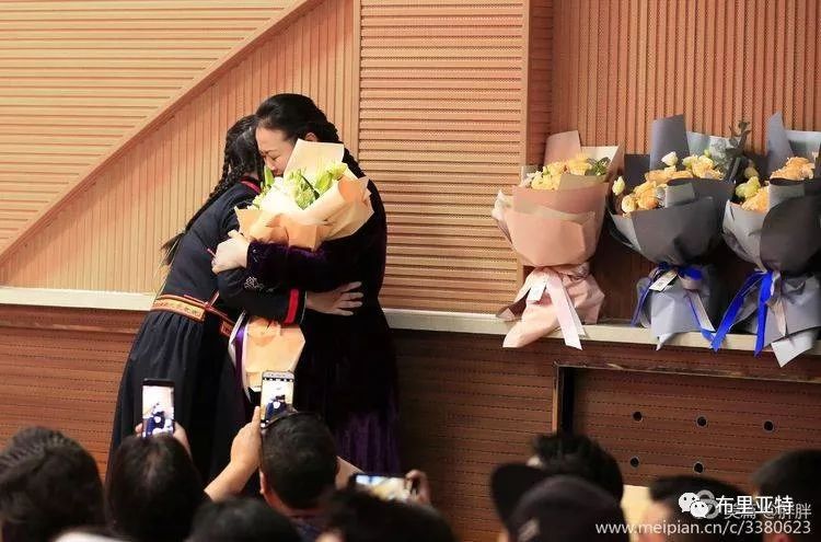 名师出高徒 | 记2016级呼伦贝尔民谣传承班音乐会 第50张 名师出高徒 | 记2016级呼伦贝尔民谣传承班音乐会 第50张