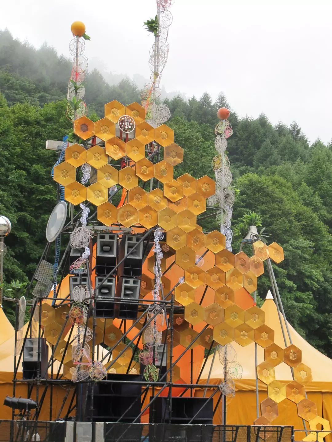 杭盖乐队即将登上亚洲最大摇滚音乐节 FUJI ROCK FESTIVAL 第38张 杭盖乐队即将登上亚洲最大摇滚音乐节 FUJI ROCK FESTIVAL 第38张