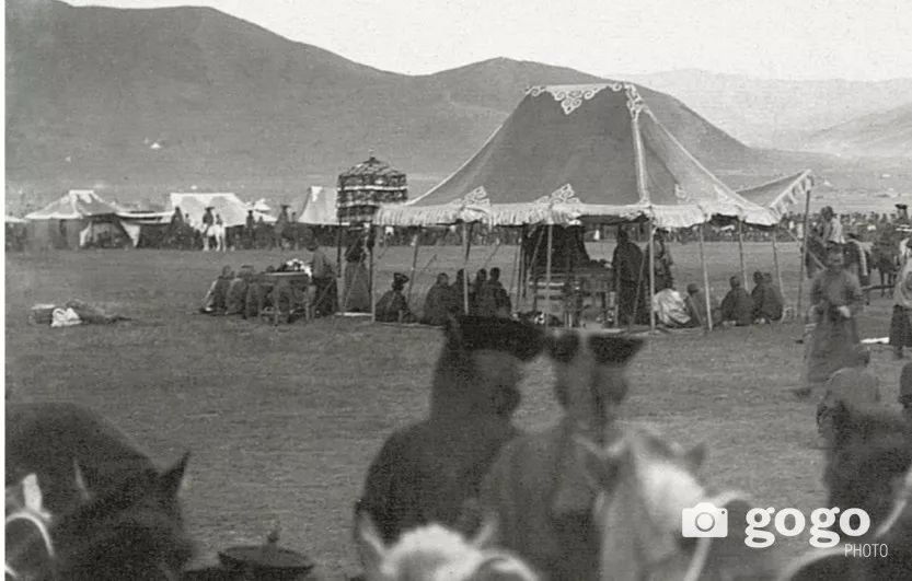 历史照片：百年前的蒙古那达慕 第1张
