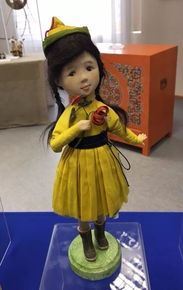布里亚特美女制作的蒙古布娃娃，太可爱了！ 第5张