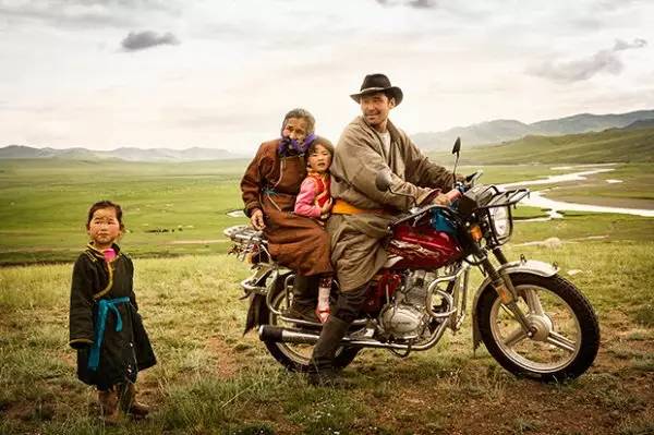 镜头下的蒙古人：摄影师Brian Hodges作品 第2张
