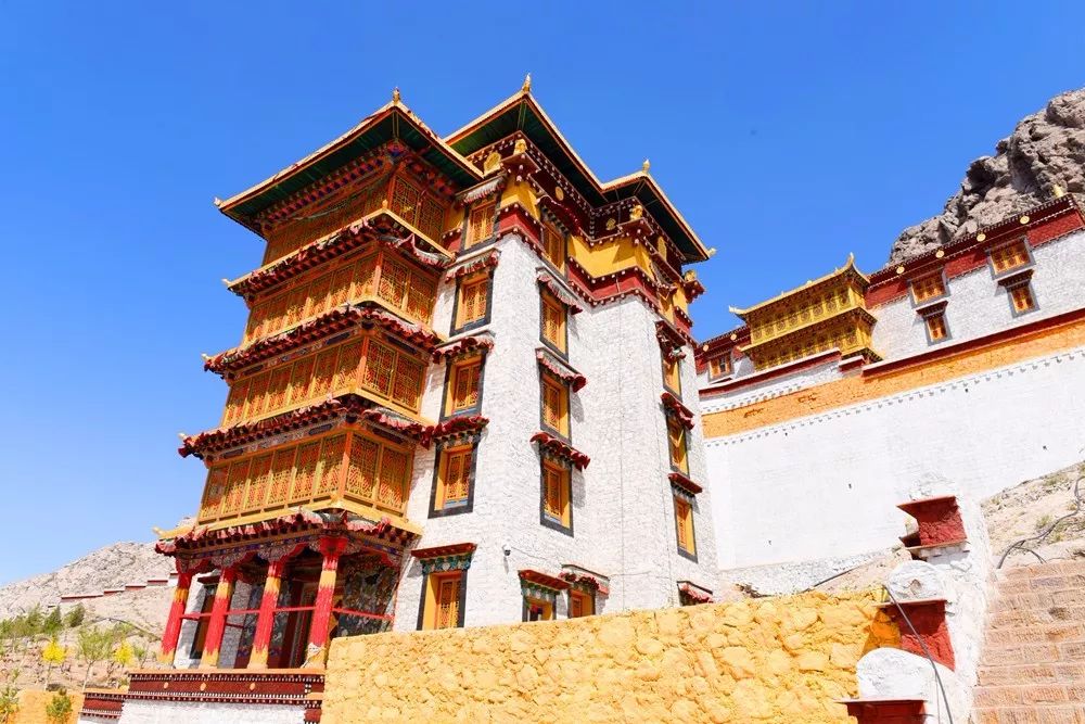 乌海一座有300多年历史的蒙医藏医文化殿堂--满巴拉僧庙