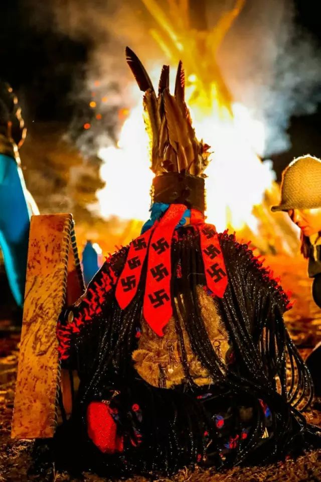 神秘的蒙古族萨满祭火仪式（震撼组图）