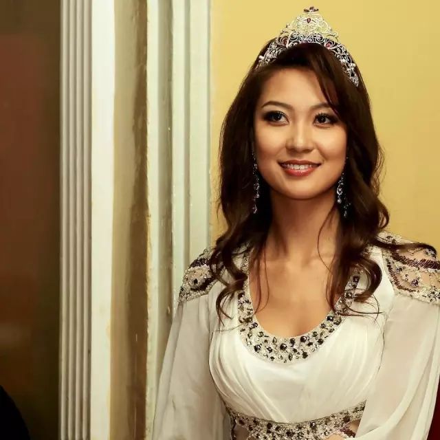 蒙古佳丽外媒评选出的蒙古国十大美女