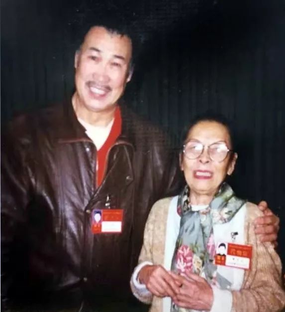 内蒙古舞蹈名家系列之——查干朝鲁 第29张 内蒙古舞蹈名家系列之——查干朝鲁 第29张 内蒙古舞蹈名家系列之——查干朝鲁 蒙古文化