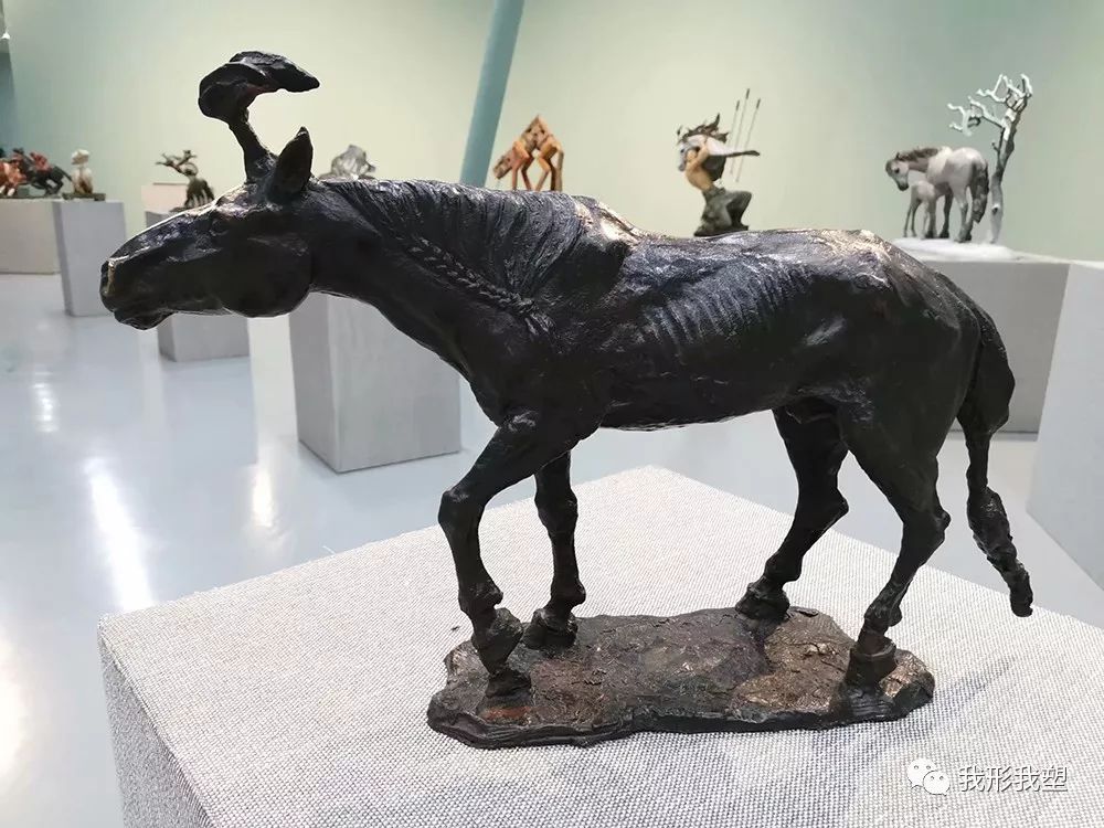 【雕塑展览】庆祝中华人民共和国成立70周年“蒙古马·雕塑·研究”展 第32张 【雕塑展览】庆祝中华人民共和国成立70周年“蒙古马·雕塑·研究”展 第32张
