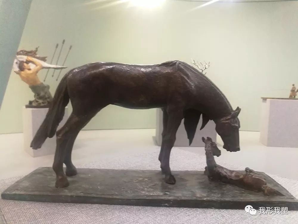 【雕塑展览】庆祝中华人民共和国成立70周年“蒙古马·雕塑·研究”展 第38张 【雕塑展览】庆祝中华人民共和国成立70周年“蒙古马·雕塑·研究”展 第38张