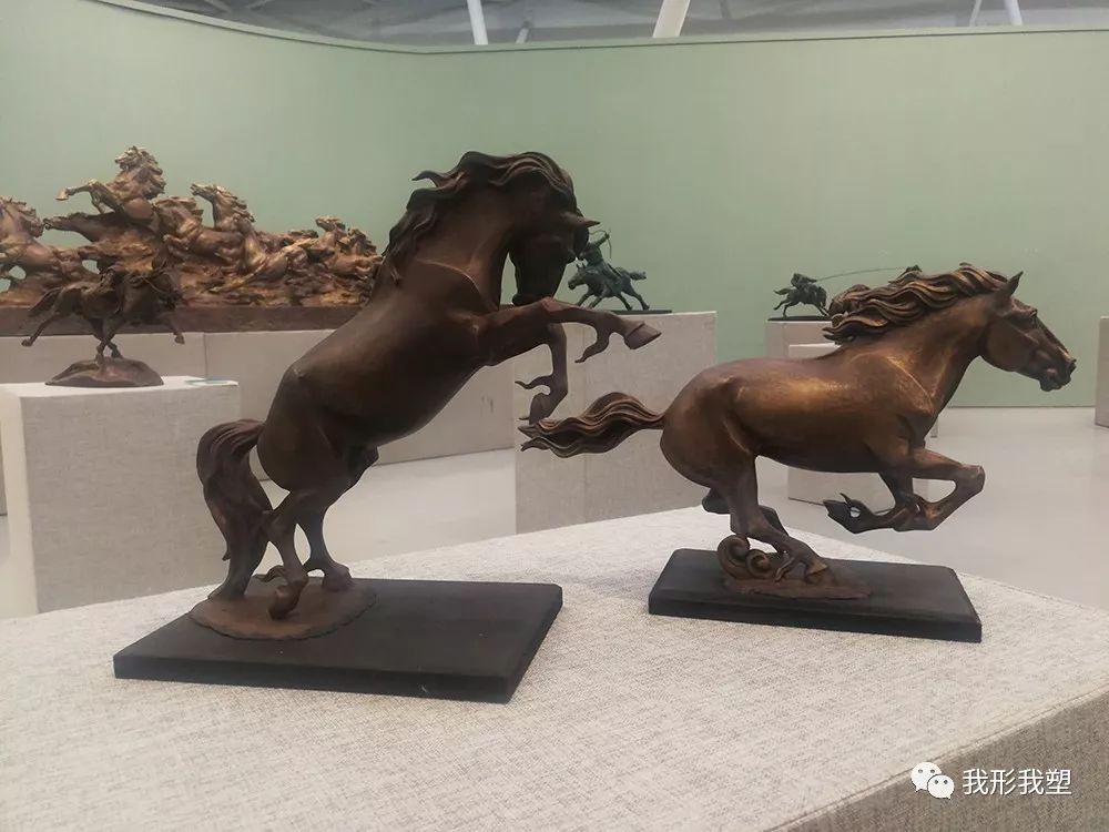 【雕塑展览】庆祝中华人民共和国成立70周年“蒙古马·雕塑·研究”展 第39张 【雕塑展览】庆祝中华人民共和国成立70周年“蒙古马·雕塑·研究”展 第39张