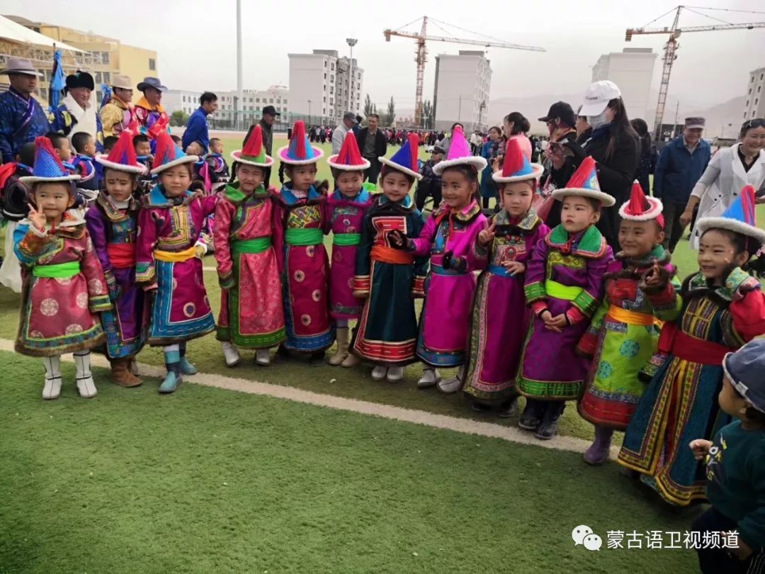 肃北雪山蒙古族孩子们独具特色的六一儿童节-草原元素---蒙古元素 Mongolia Elements
