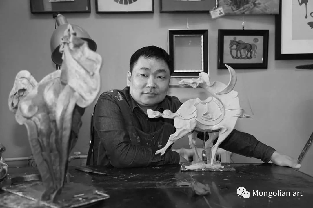 蒙古国美术家协会成员雕塑家Davaasambuu Tumennast