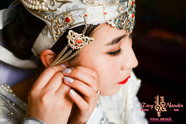每个蒙古族女孩都向往的蒙古族婚礼，震撼！