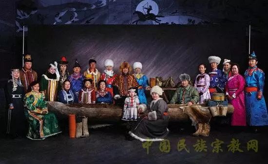 【独家】鄂温克族传统服饰的文化功能：传承与发展